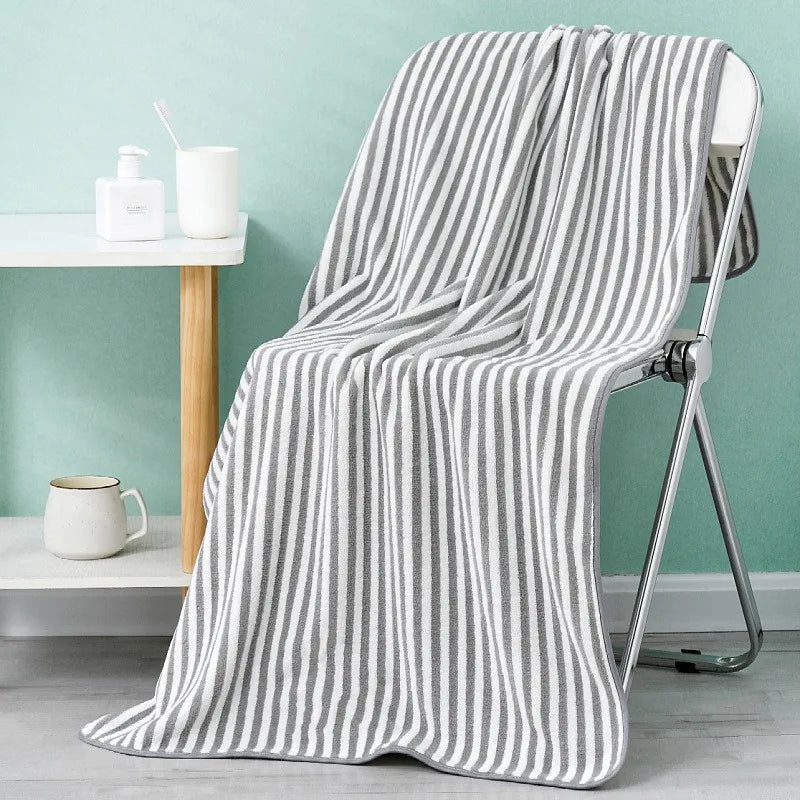 Microfiber Enlarged Thickened Coral Fleece Bath Towel Quick Drying No Shedding Beauty Salon Bed Towel for Adults Home Use